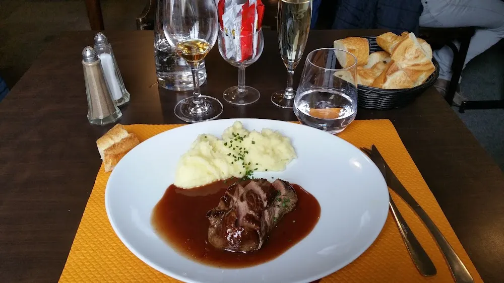 Pavé de Cerf Sauce Grand Veneur